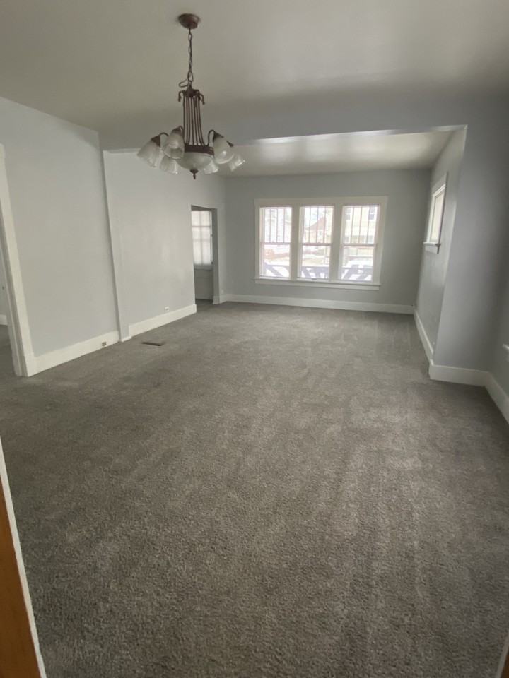 1124 S 16th St - Photo 2 of 11