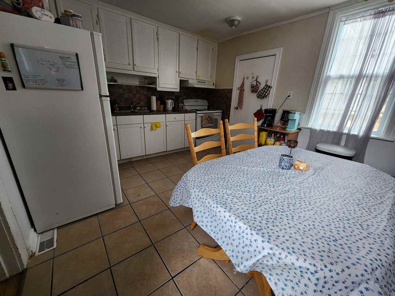 244 Sydenham St #1 - Photo 4 of 11