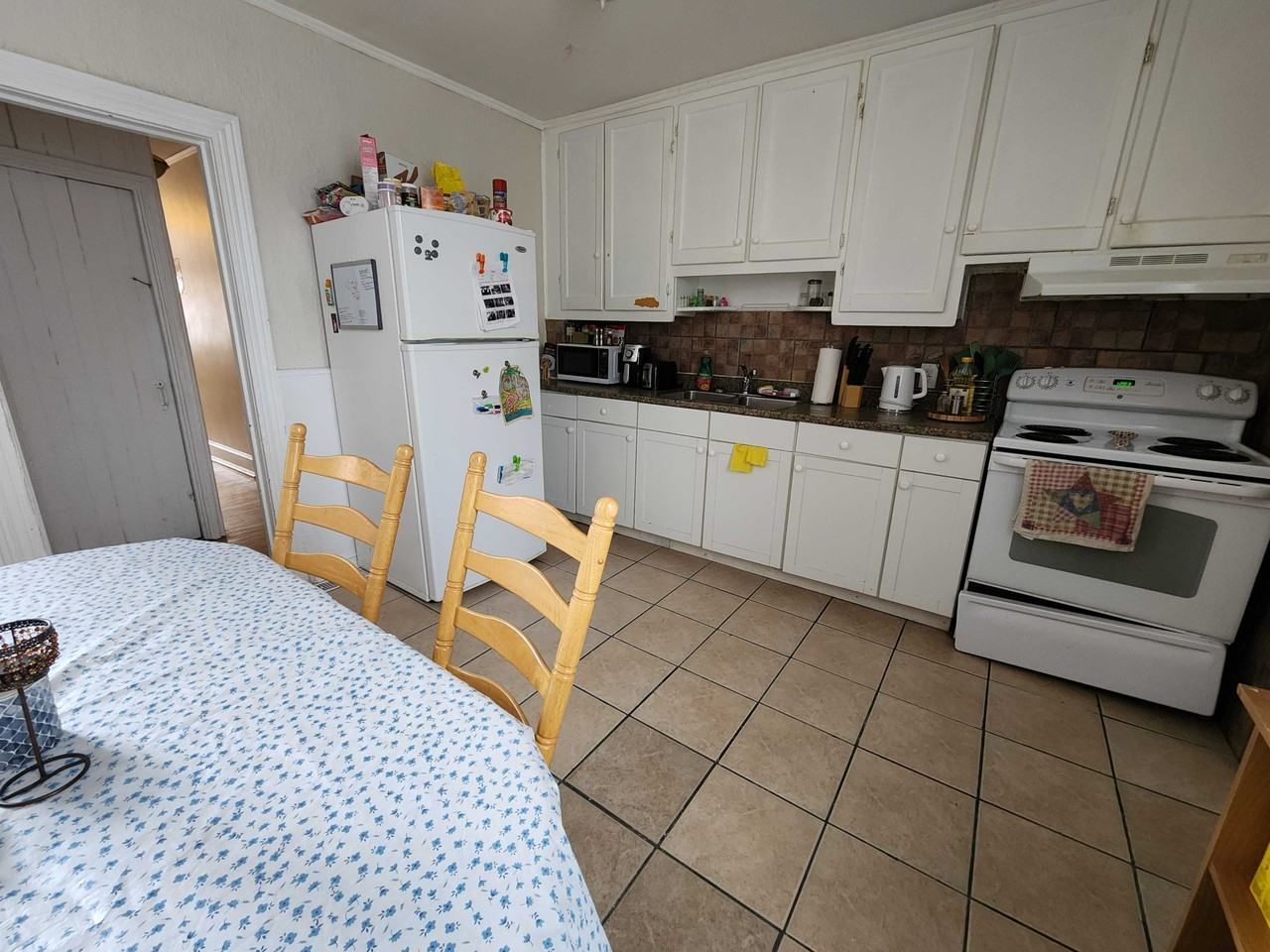 244 Sydenham St #1 - Photo 5 of 11