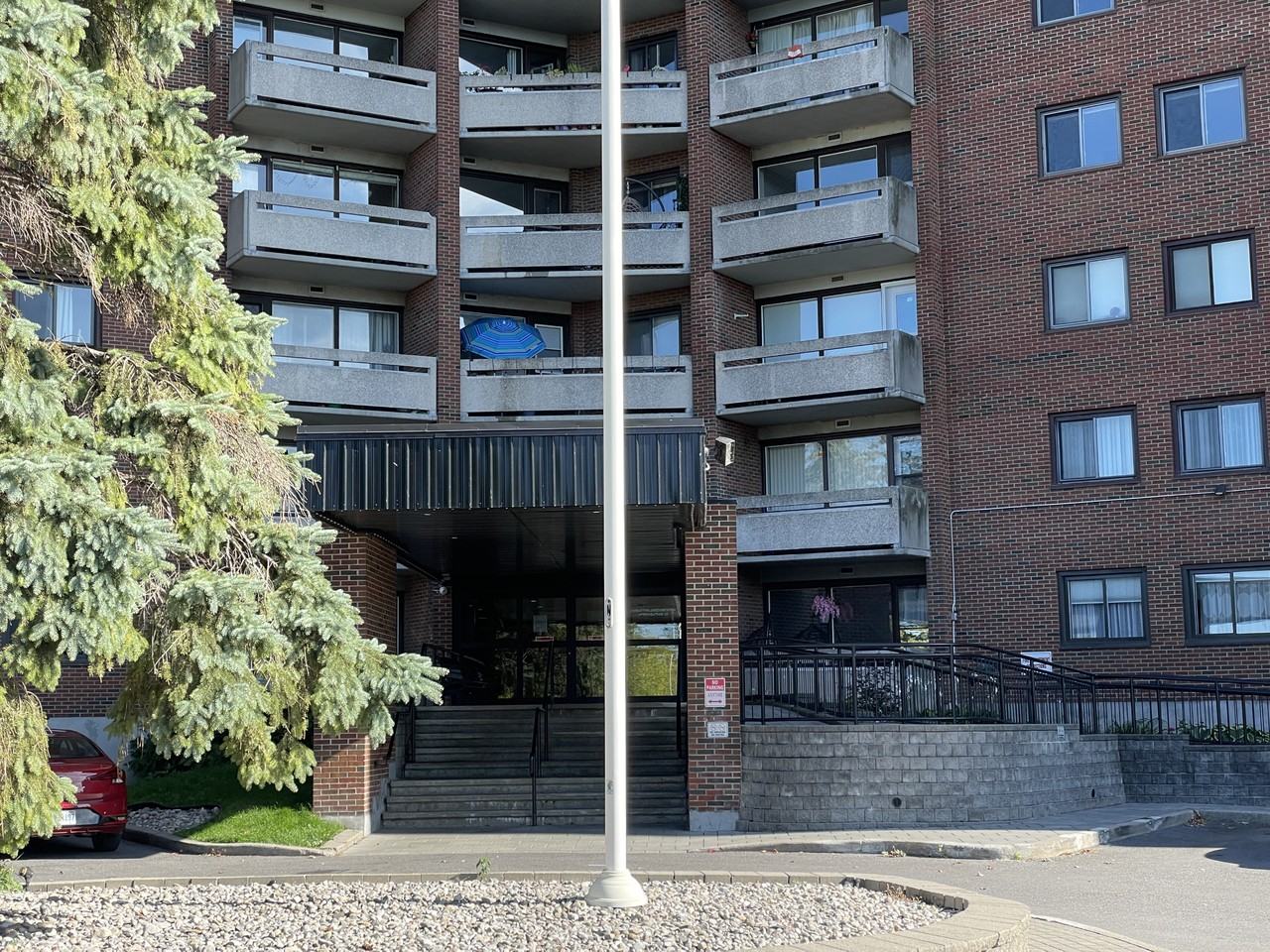 Unit 206 - 3100 Carling Avenue - Photo 2 of 42