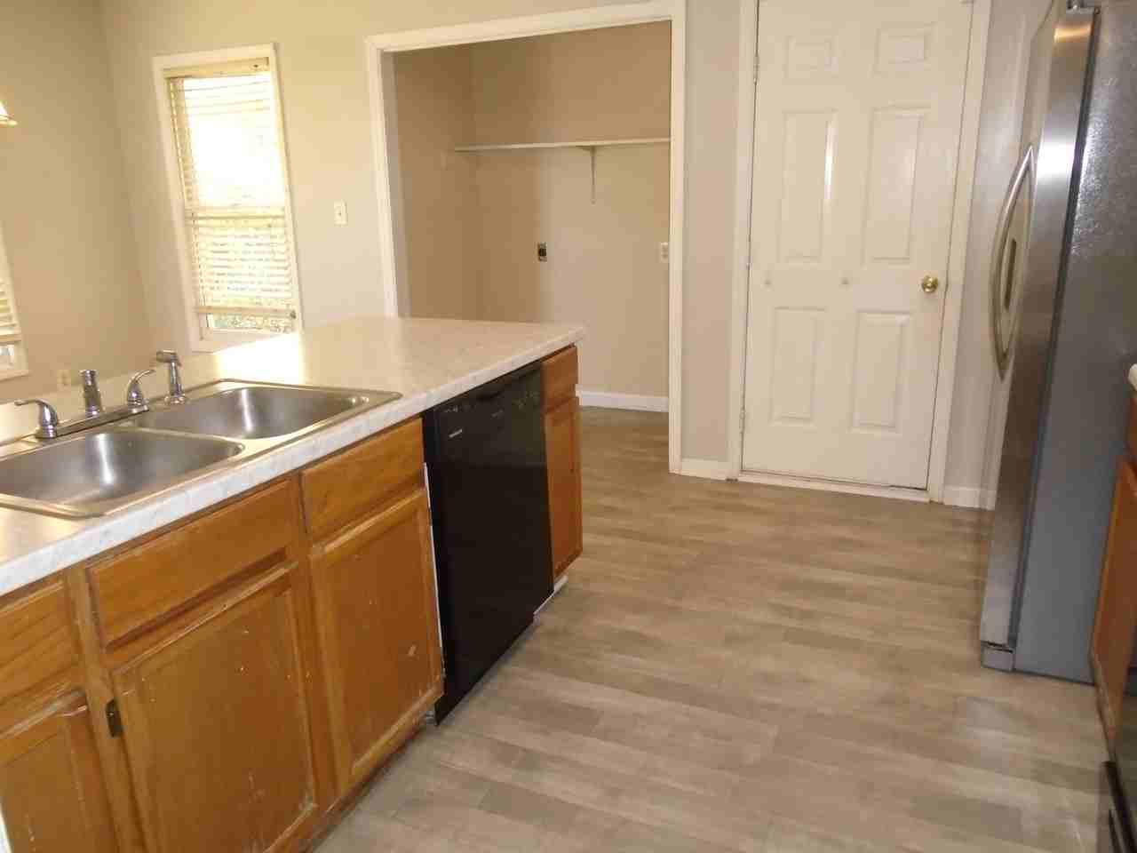 6557 Anniston St - Photo 3 of 17