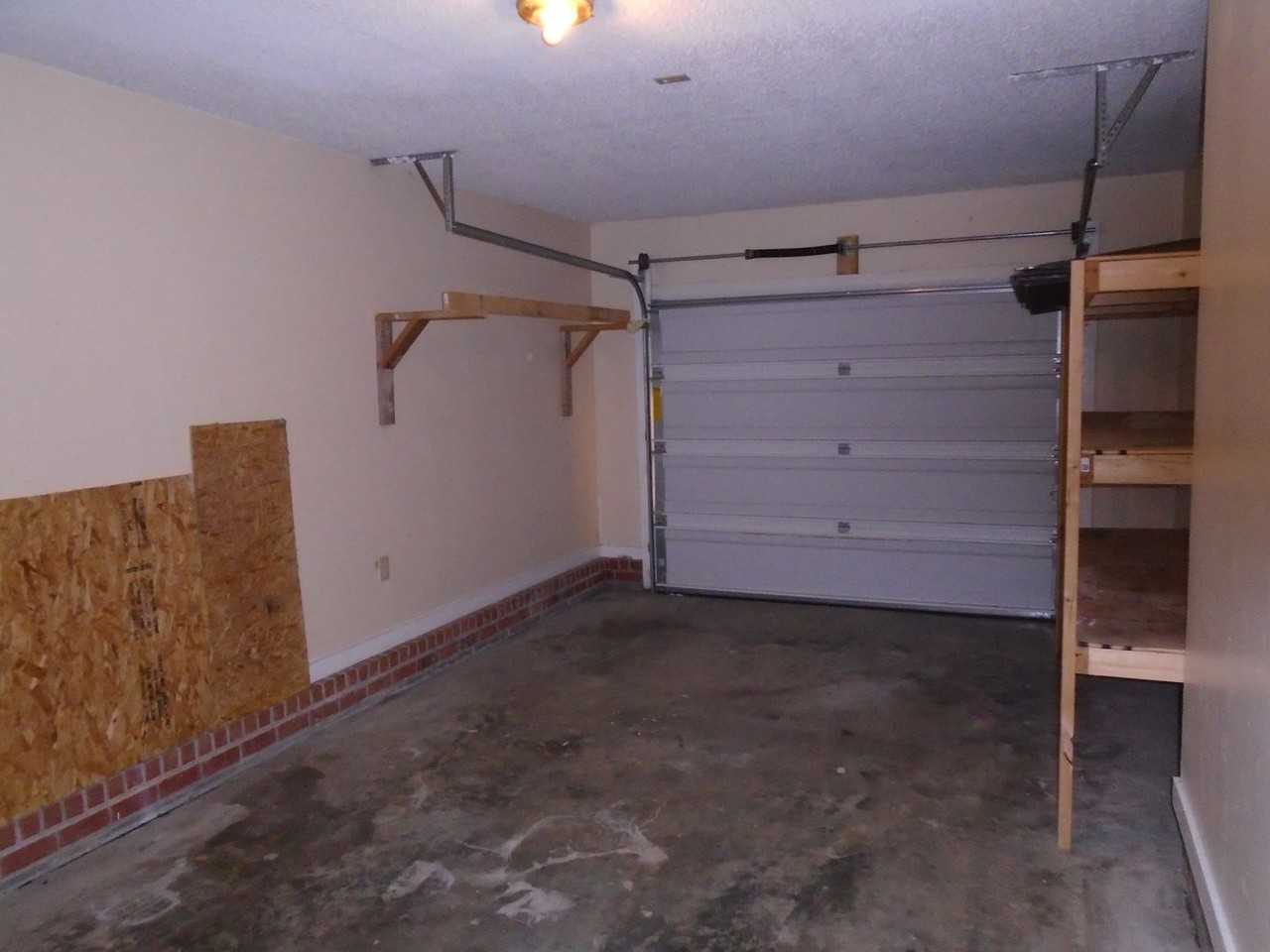 6557 Anniston St - Photo 7 of 17