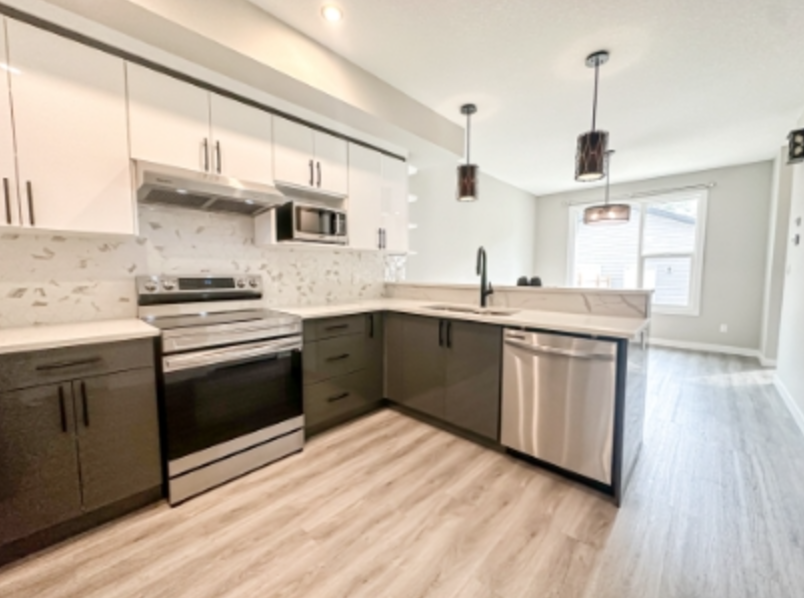 7755 81 Ave Nw Uppr - Photo 2 of 21