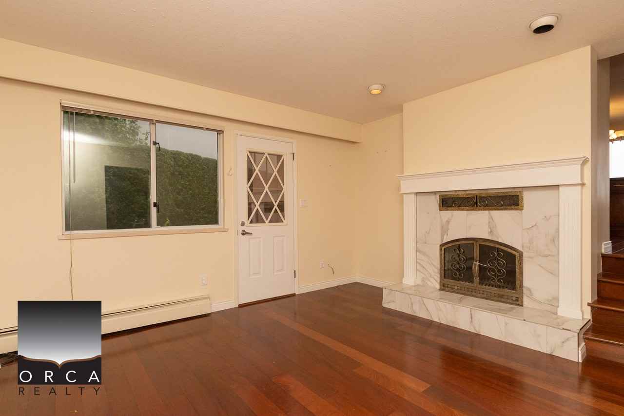 13901 Magdalen Ave - Photo 3 of 50