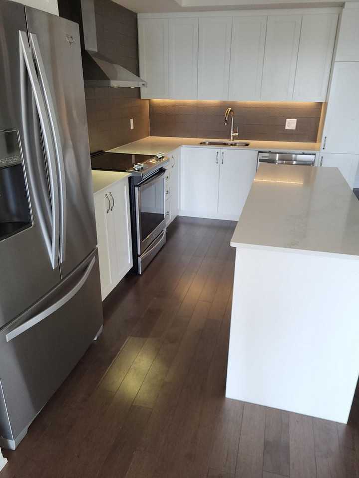 411 Minto Beechwood #607 - Photo 2 of 5