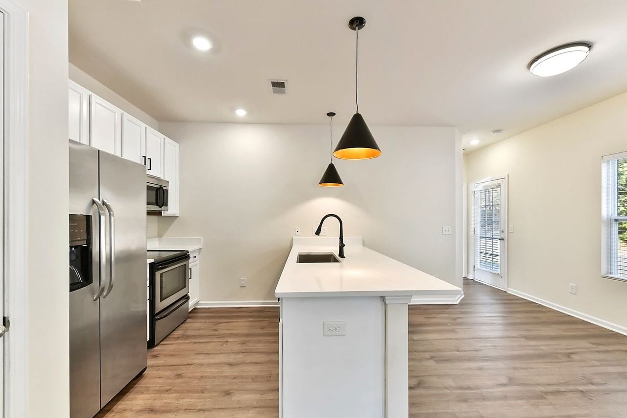 4231 Lotts Pl - Photo 5 of 31