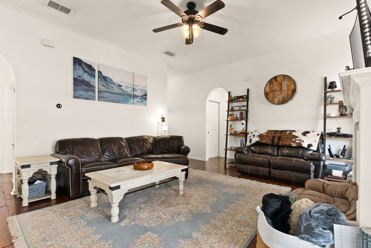 4129 Fawn Dr - Photo 6 of 16