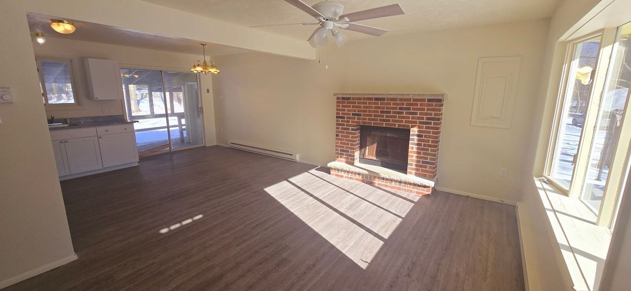 39 Mountain Dr - Photo 3 of 9