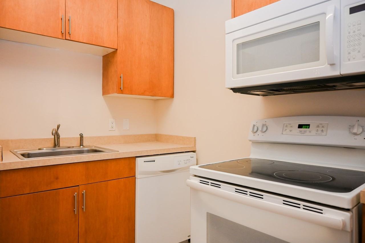 Belmont Apartments 611 Gertrud, 402 S 6th, 406 S 6th - Photo 5 of 36