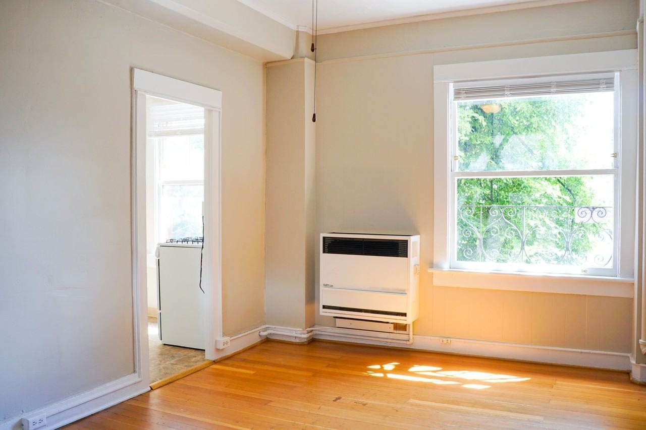 715 Sw King Ave #22 - Photo 2 of 12