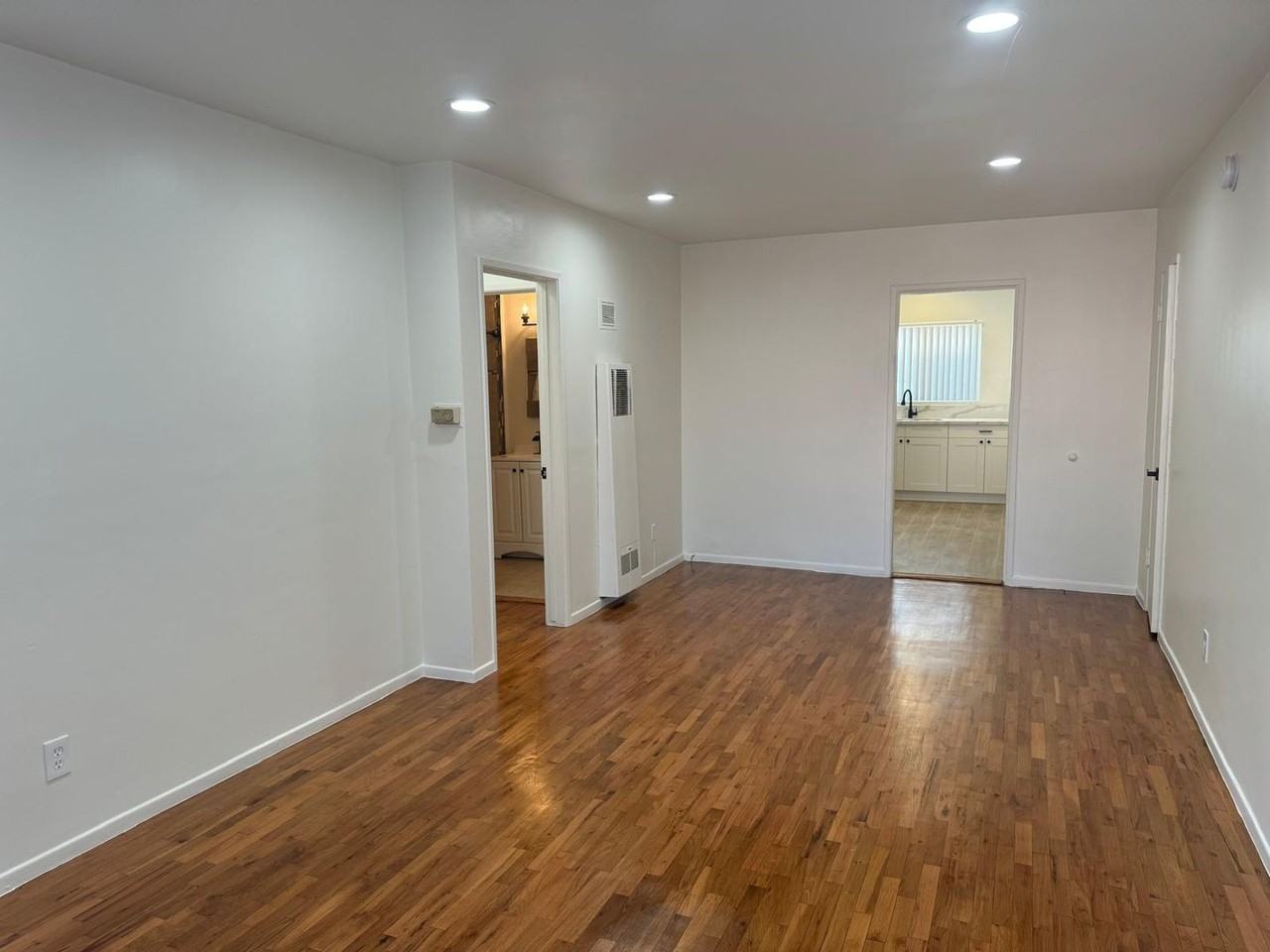 941s - Photo 6 of 27