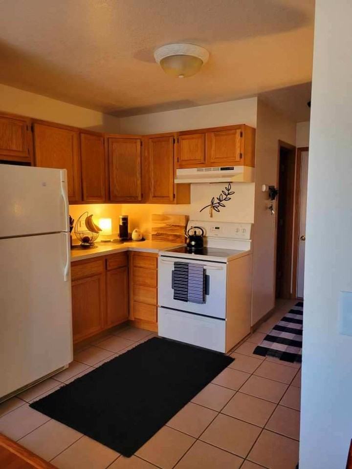 1236 Winans - Photo 5 of 21