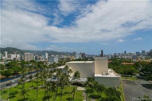 featured image of 920 Ward Ave #7H