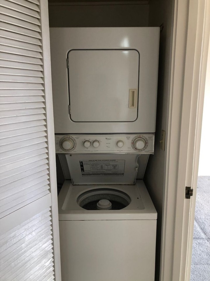 920 Ward Ave #7H - Photo 5 of 19