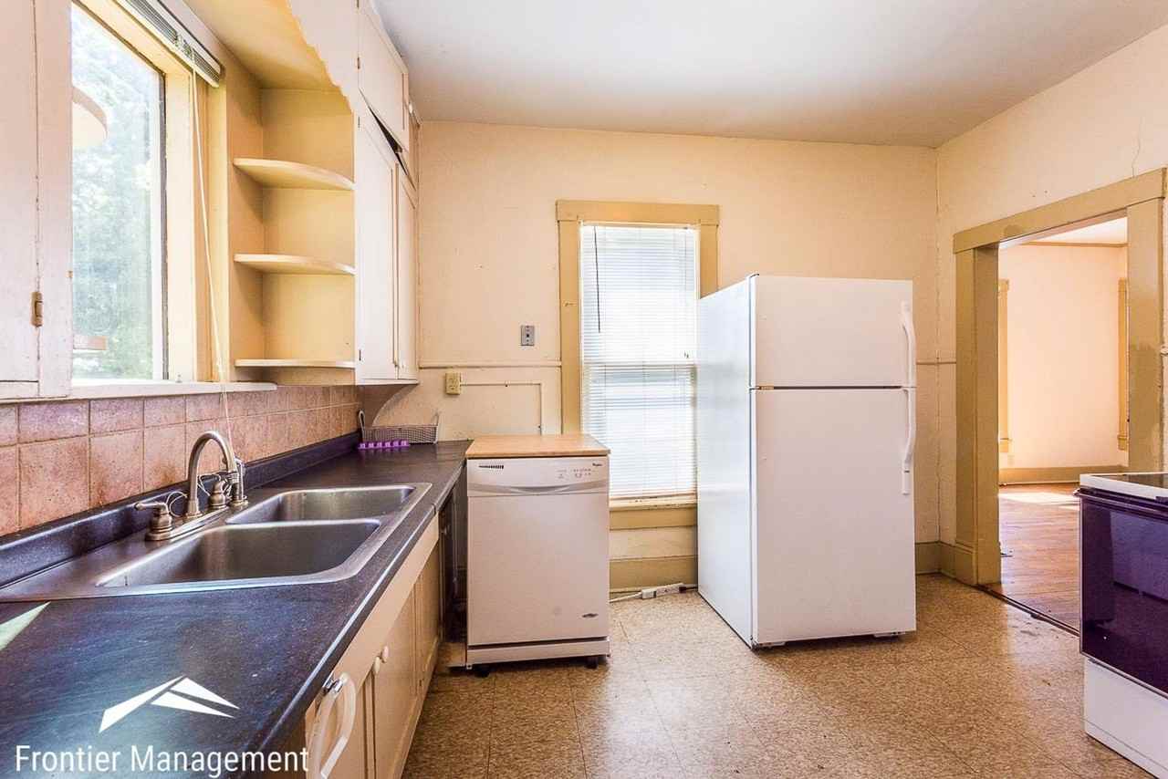 925 Osage Street - Photo 6 of 13