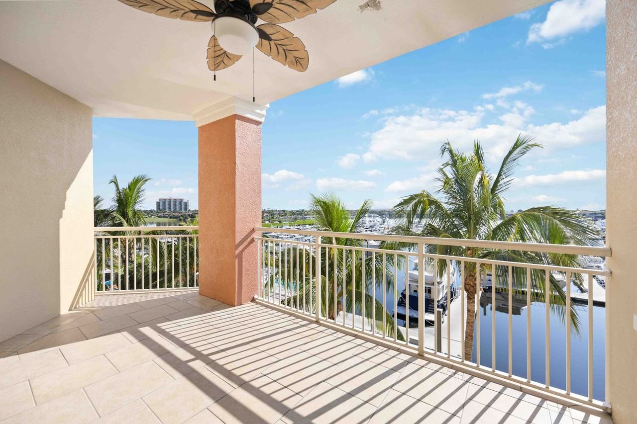 606 Riviera Dunes Way #302 - Photo 5 of 39