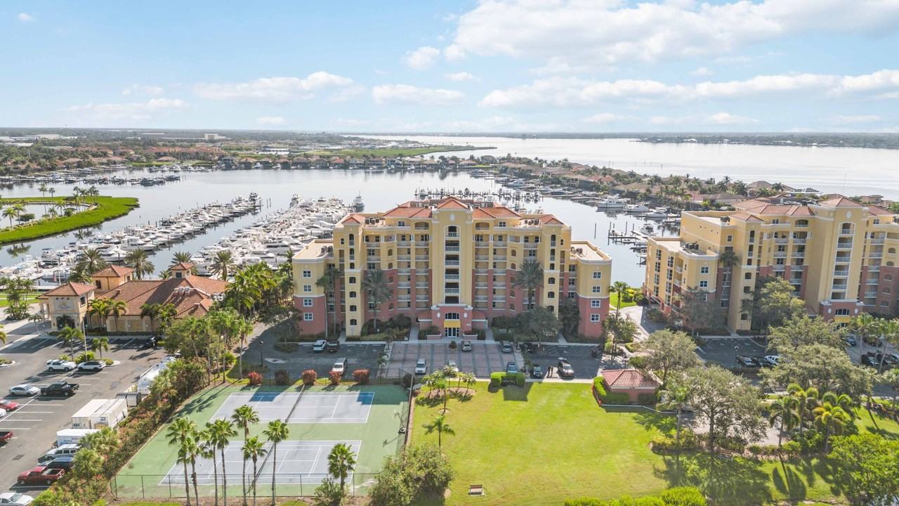 606 Riviera Dunes Way #302 - Photo 7 of 39