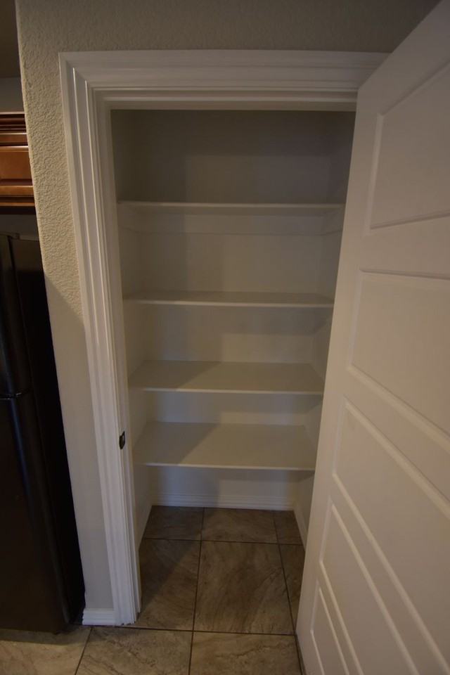 1600 Omaha Dr - Photo 6 of 18