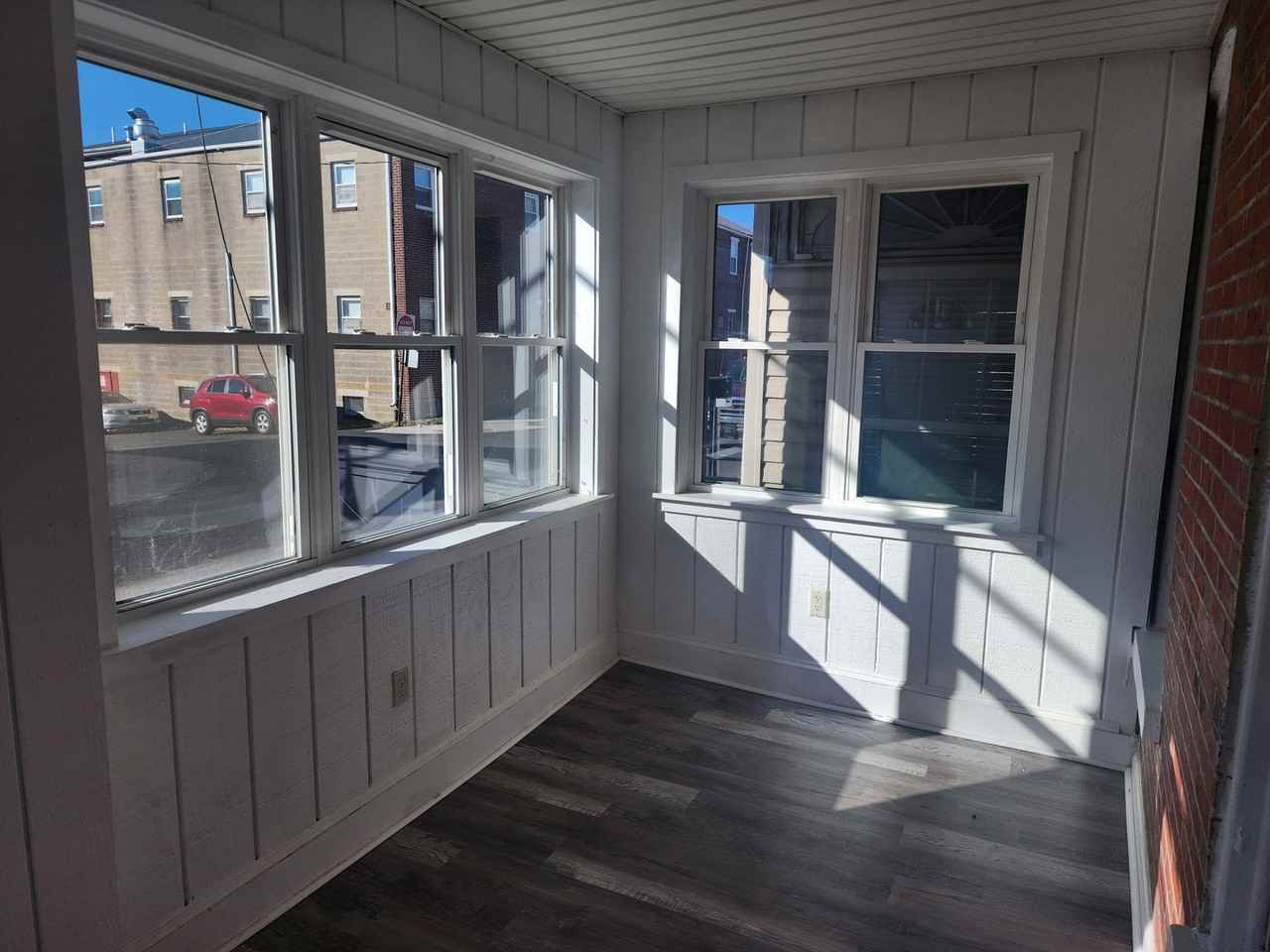 9 W 29th St - Photo 2 of 18