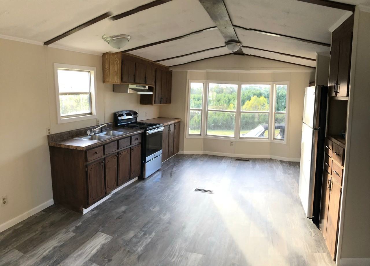 227 Anni Dr - Photo 3 of 12