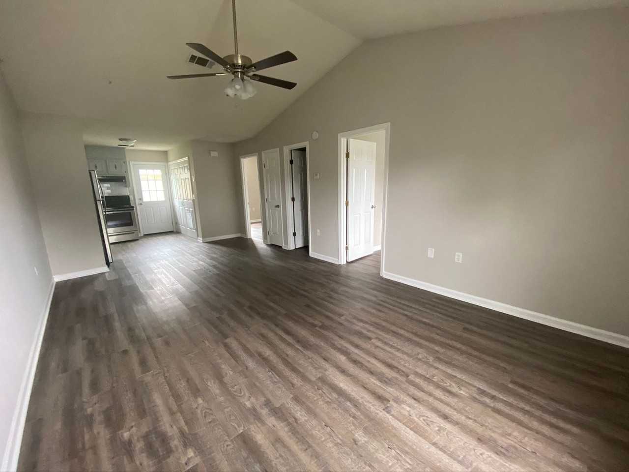 1807 Chandler Rd #20 - Photo 5 of 10