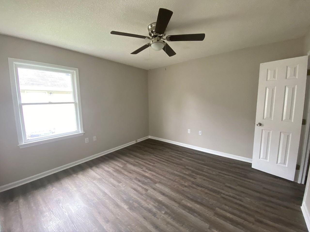 1807 Chandler Rd #20 - Photo 6 of 10
