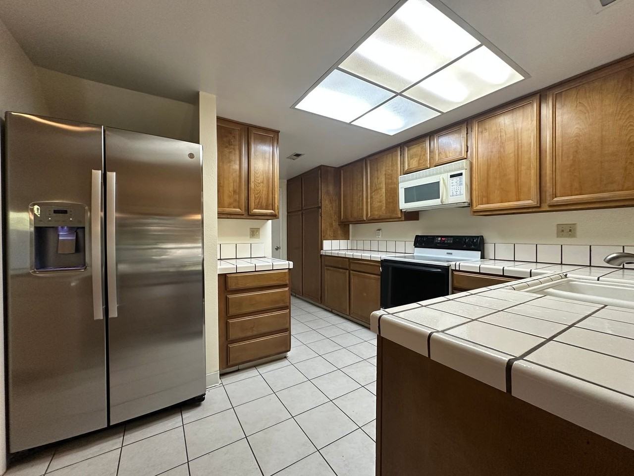 3669 Rocky Creek Ct - Photo 2 of 18