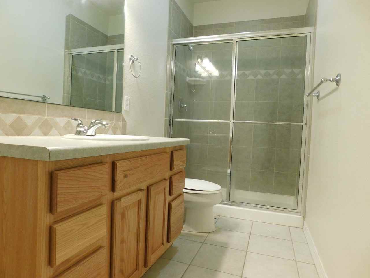 566 1/2 Garden Grove Ct - Photo 6 of 14