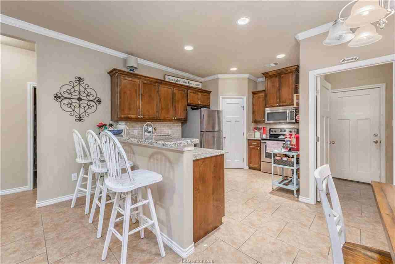 3621 Haverford Rd - Photo 7 of 24