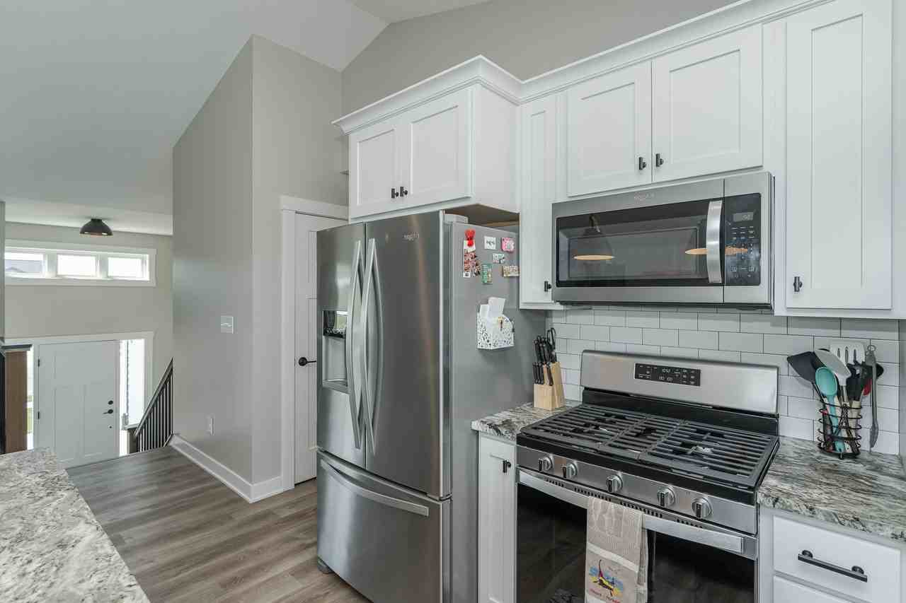 2112 Elk Run Dr Se - Photo 2 of 25