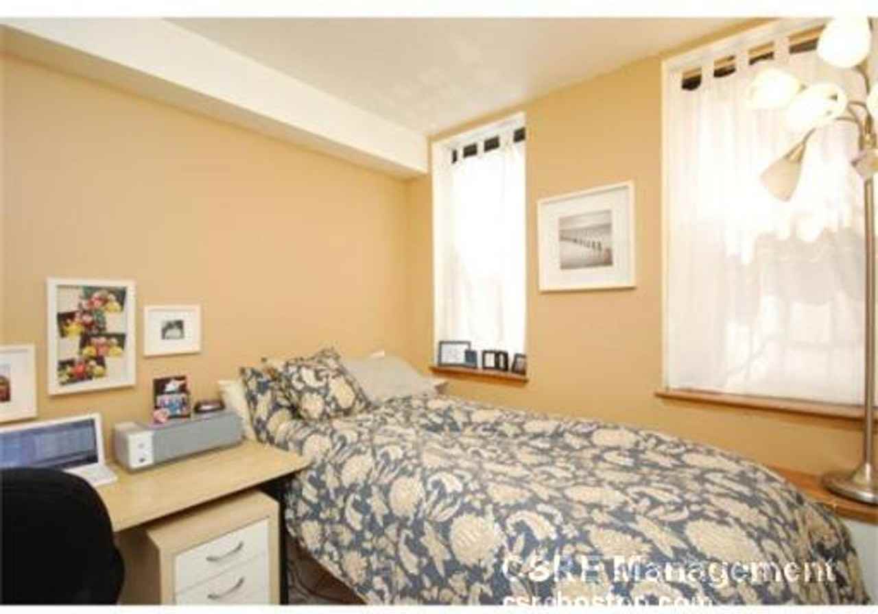 22 Symphony Rd - Photo 6 of 10