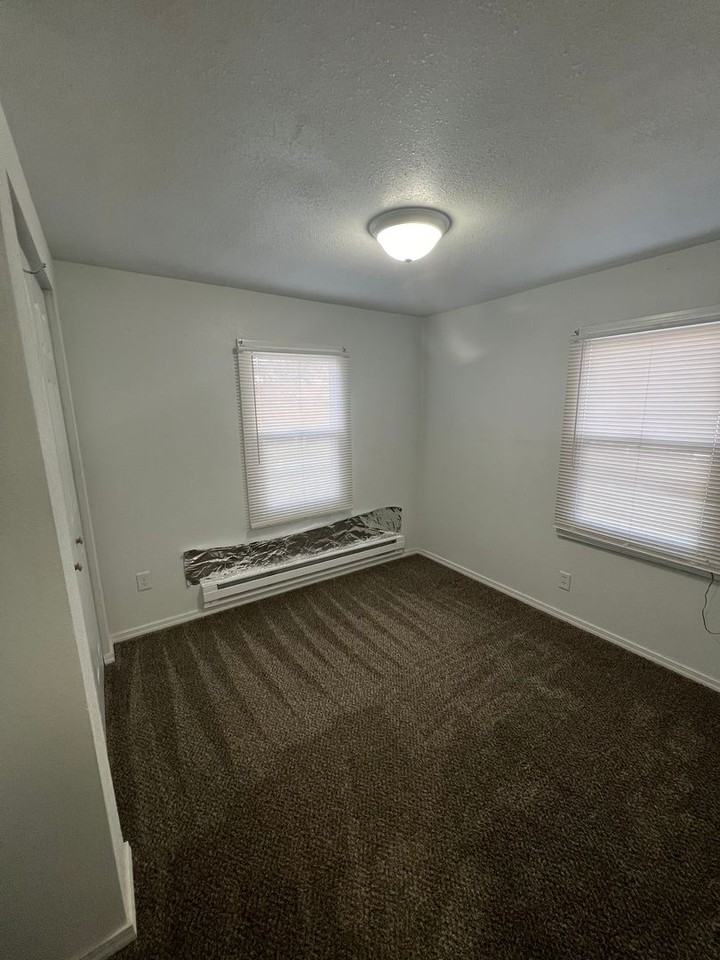 112 G St Nw - Photo 4 of 8