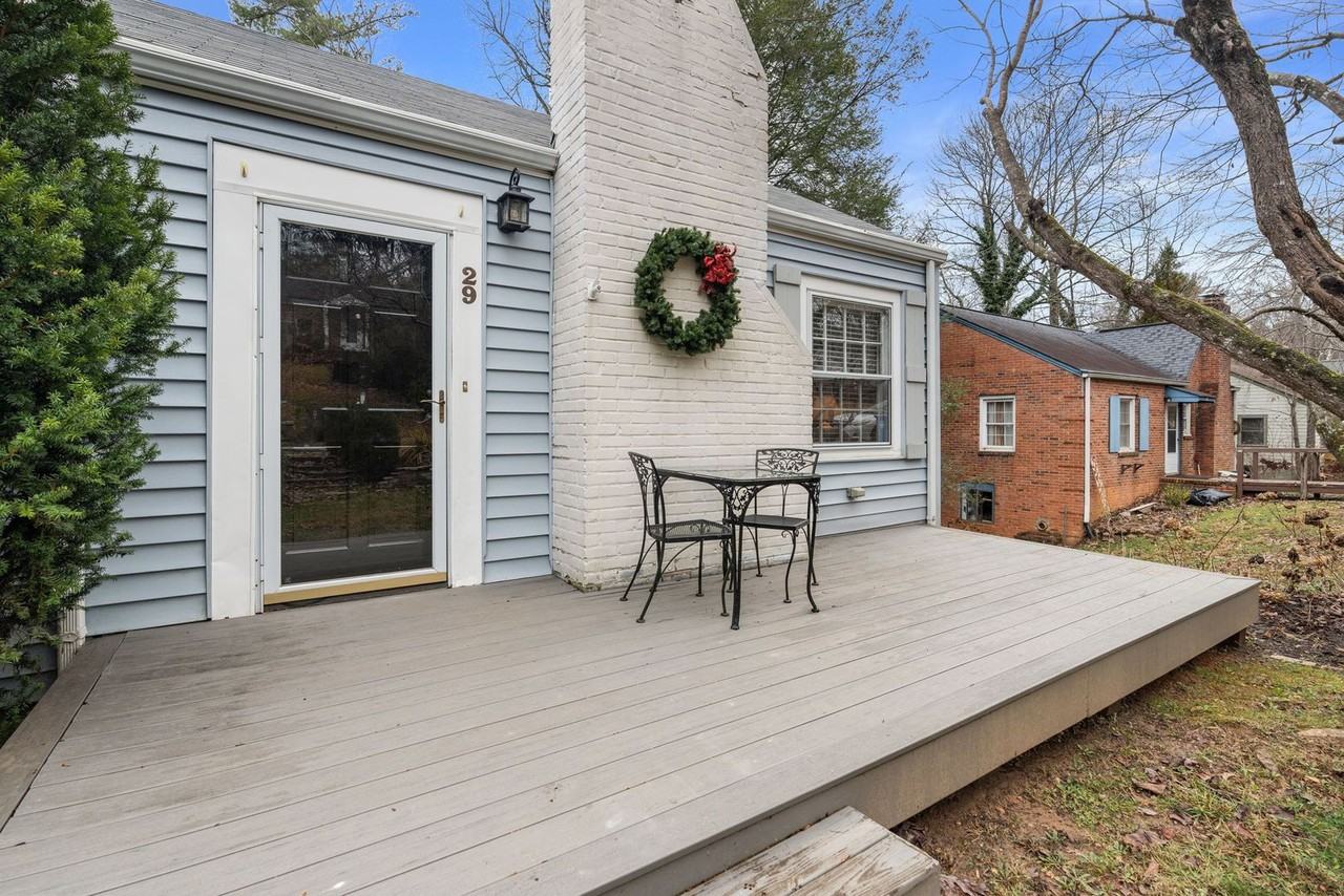 29 Canterbury Rd - Photo 2 of 45
