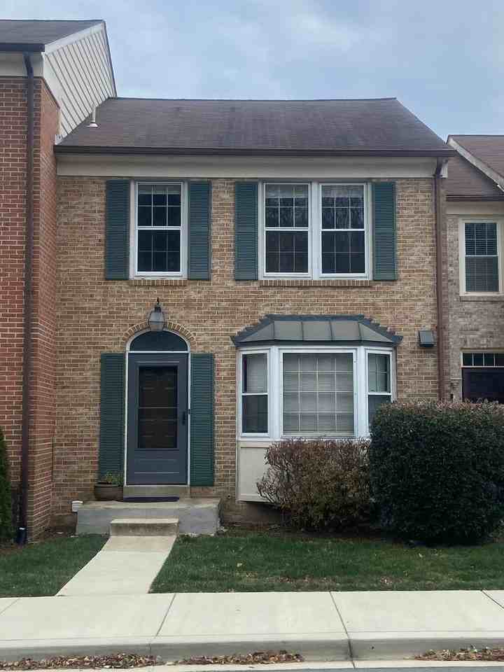 2413 Mccormick Rd - Photo 2 of 25