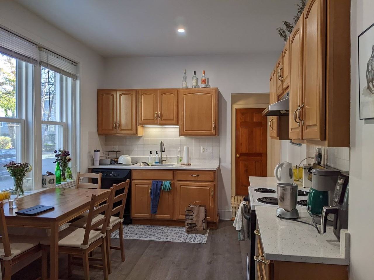 156 Coolidge St - Photo 2 of 11