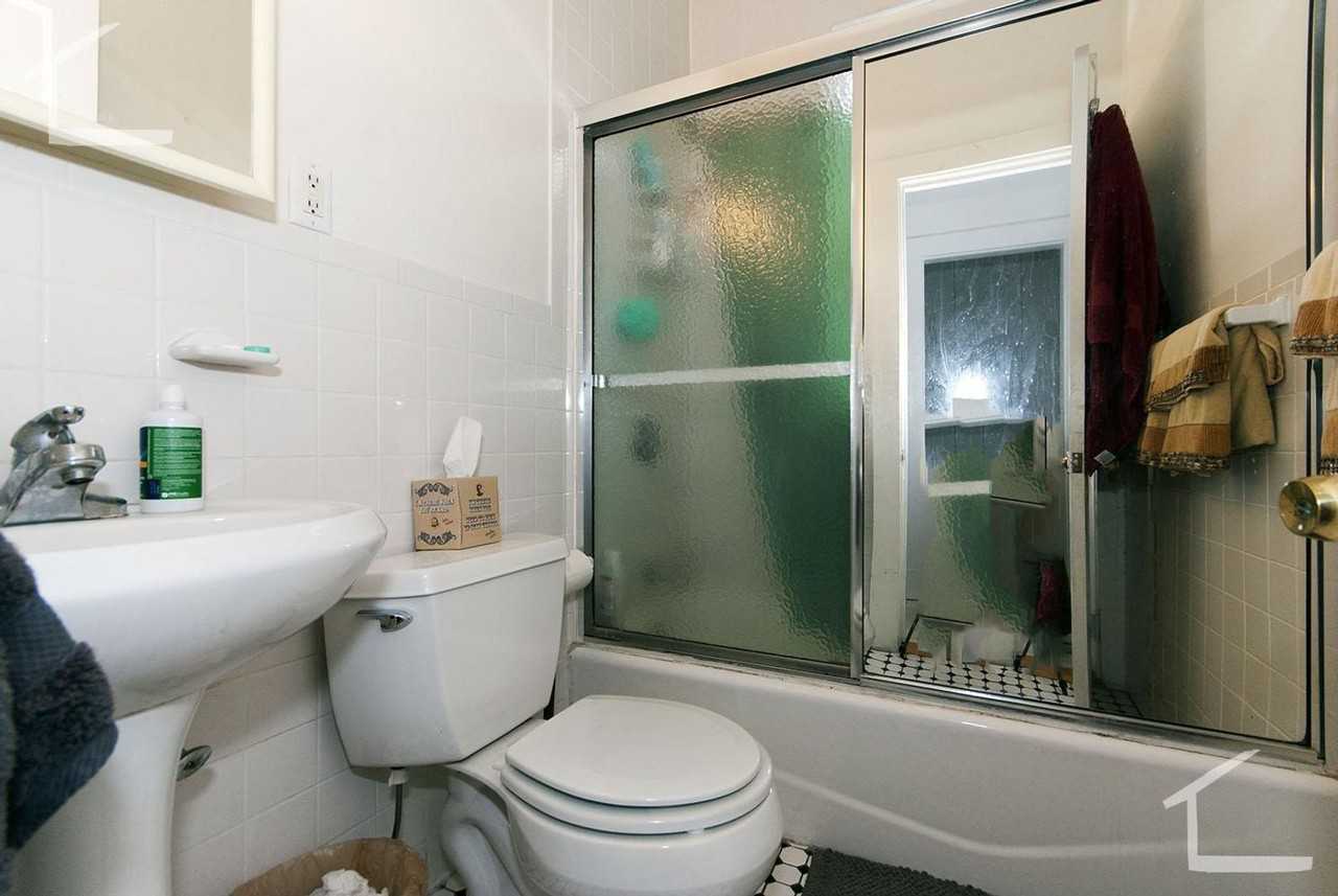 156 Coolidge St - Photo 6 of 11