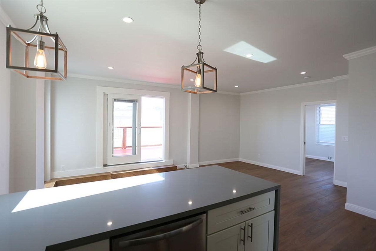 1918 Lakeshore Ave #71 - Photo 4 of 28