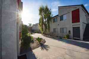 featured image of 24817 Walnut St