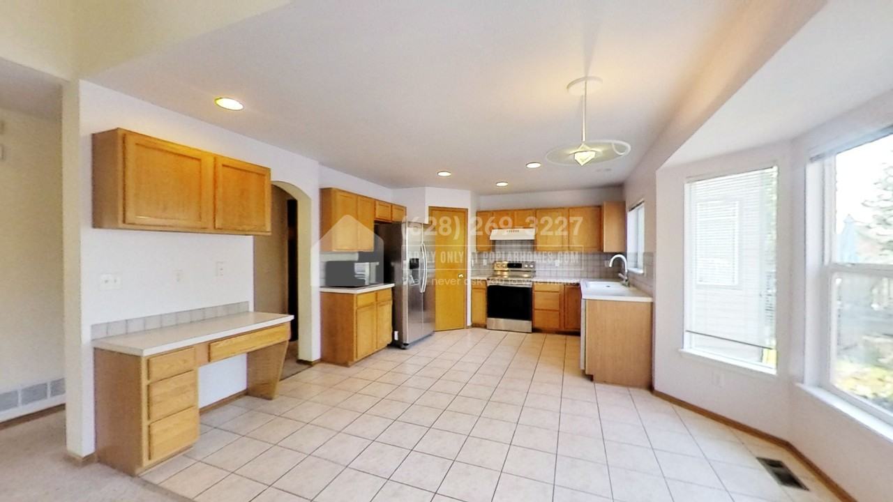 14323 E Bellewood Pl - Photo 2 of 16