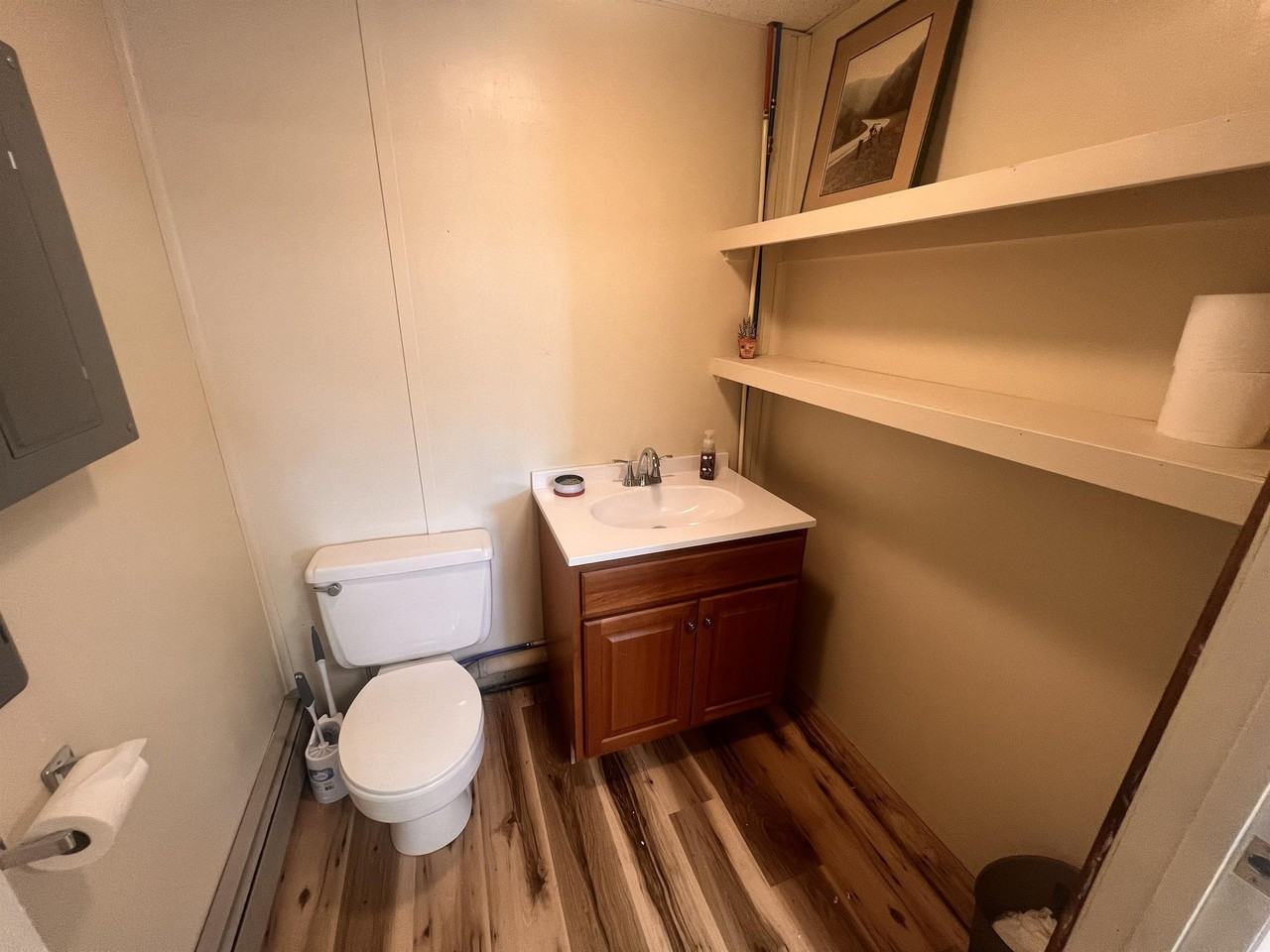 4285 Hollywood Blvd #1 - Photo 6 of 15