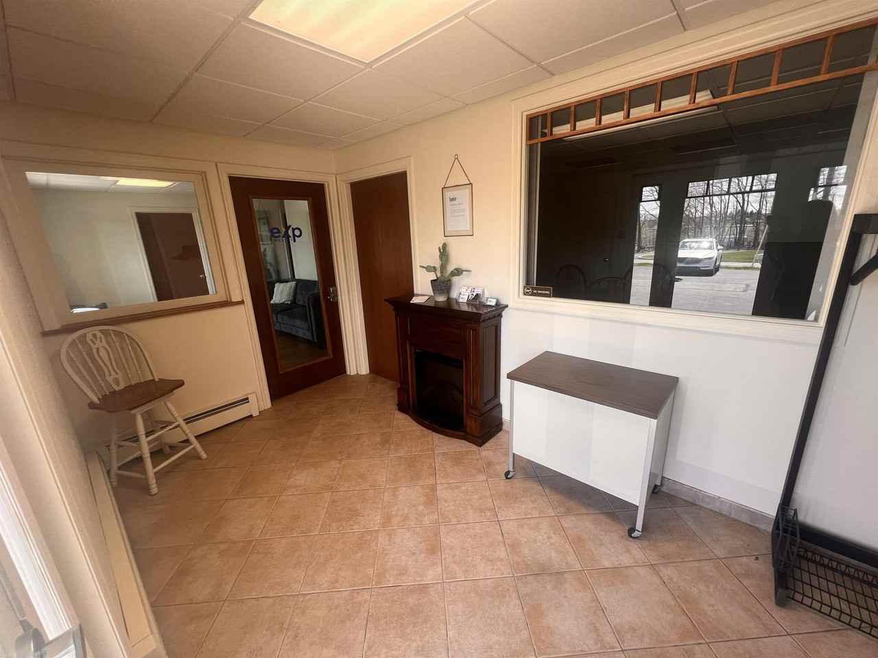 4285 Hollywood Blvd #1 - Photo 5 of 15