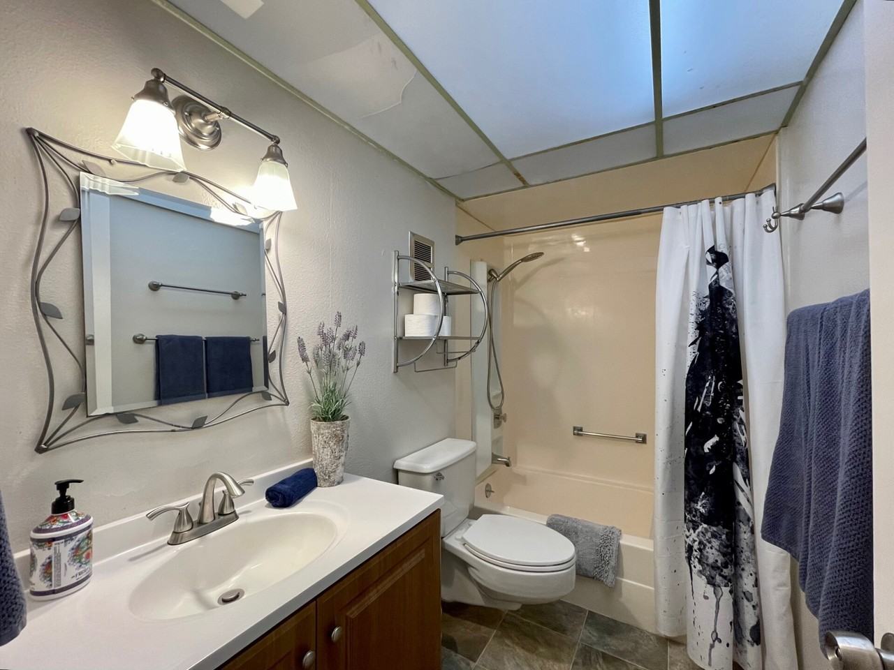 2744 Roger St #2744 - Photo 3 of 13