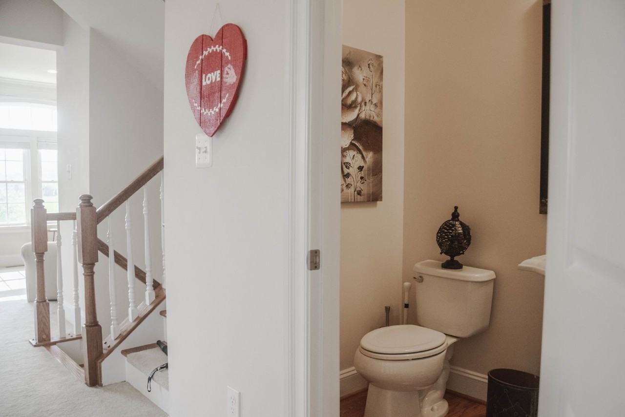 8971 Amelung St - Photo 6 of 28