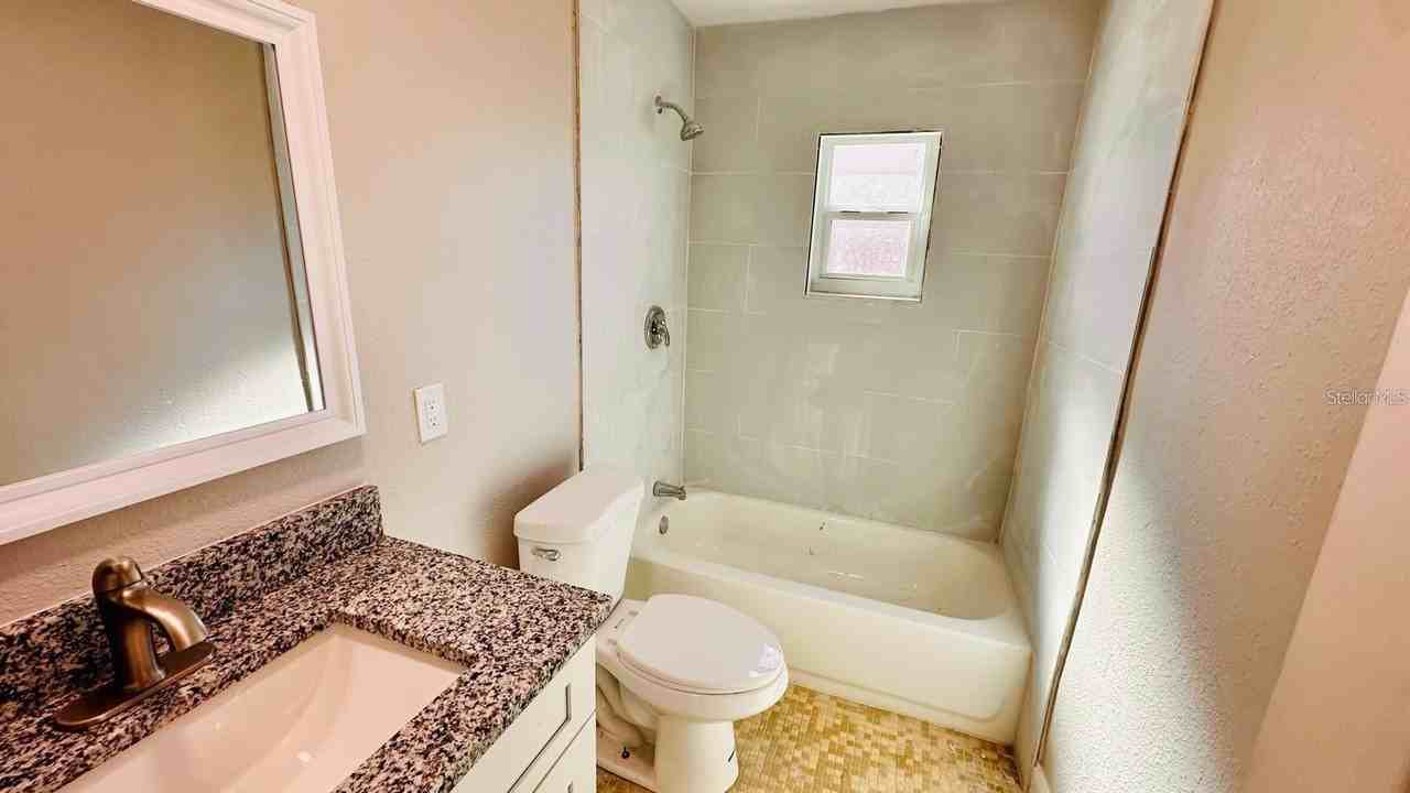 390 W Haines Blvd - Photo 7 of 8