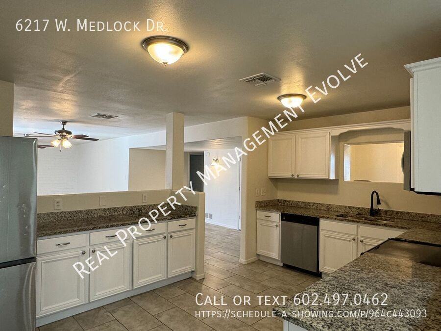 6217 W Medlock Dr - Photo 3 of 24