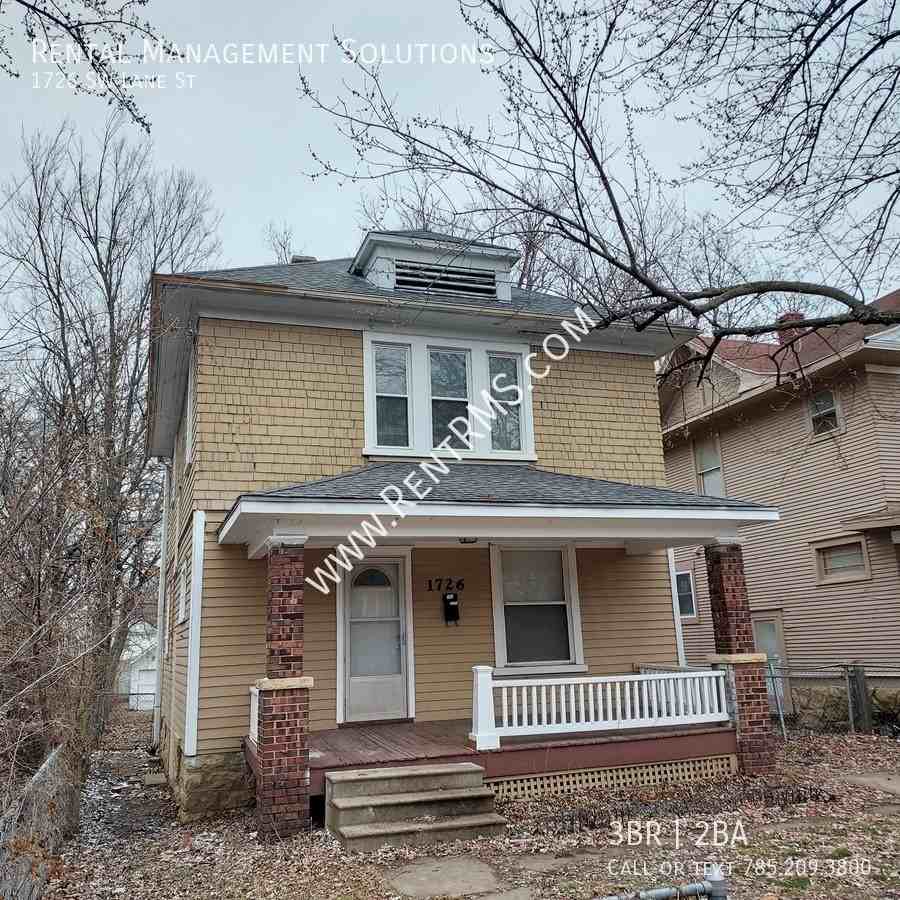 1726 Sw Lane St - Photo 3 of 34