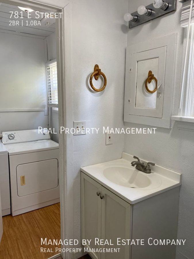 781 E St - Photo 7 of 14