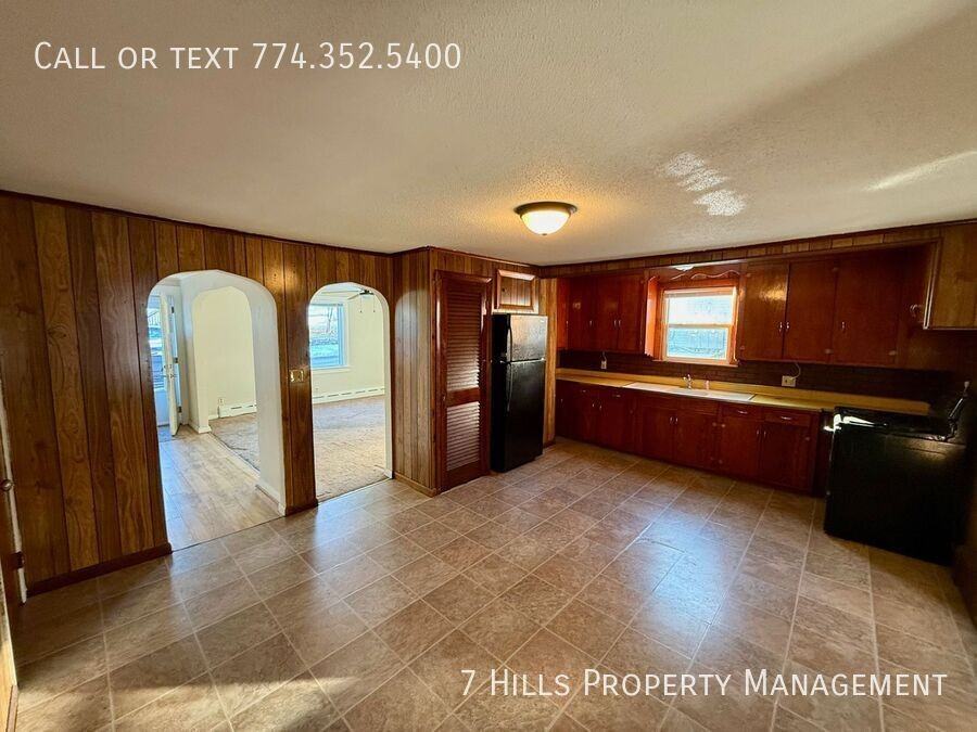 69 - 71 South Chestnut Street #71 - Photo 3 of 12