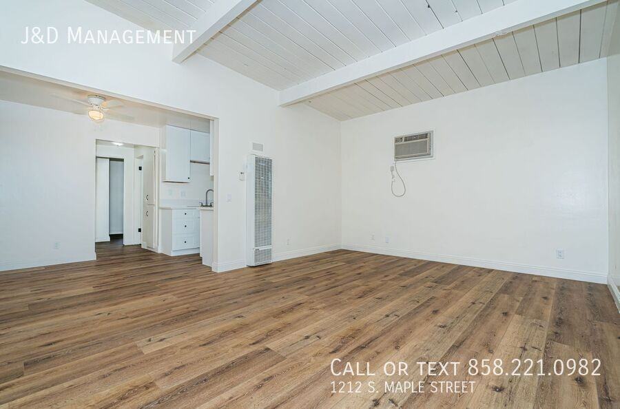 1212 S Maple St - Photo 2 of 19