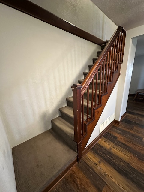 18735 16th Rd - Photo 3 of 8